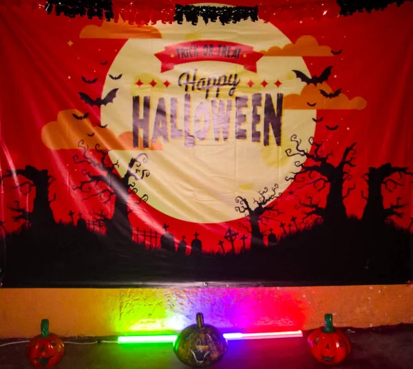 Cadılar bayramı süslemeli arka plan Cadılar Bayramı parti halısında fotoğraf çekmek için