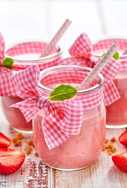Smoothie de căpșuni cu produse organice — Fotografie, imagine de stoc