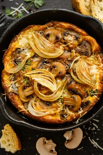 Frittata with mushrooms and caramelized onions and parmesan cheese — Stock Image Frittata with mushrooms and caramelized onions and parmesan cheese Stock Image