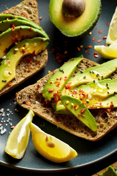 Avocado sandwich — Stock Photo, Image