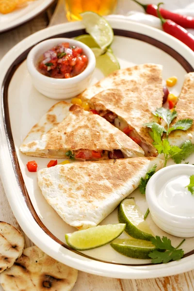 Quesadilla with vegetables — Stock Photo, Image