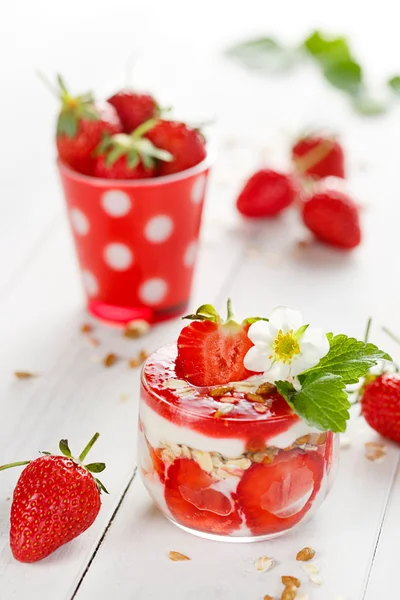 Strawberry parfait closeup — Stock Photo, Image