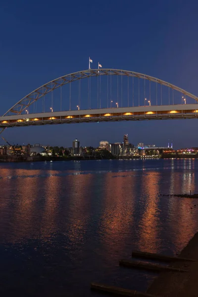 Fremont bridge in Portland downtown