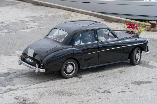 Ульстейнвик Норвегия 2020 Май Старый Автомобиль Готов Празднованию Национального Дня — стоковое фото