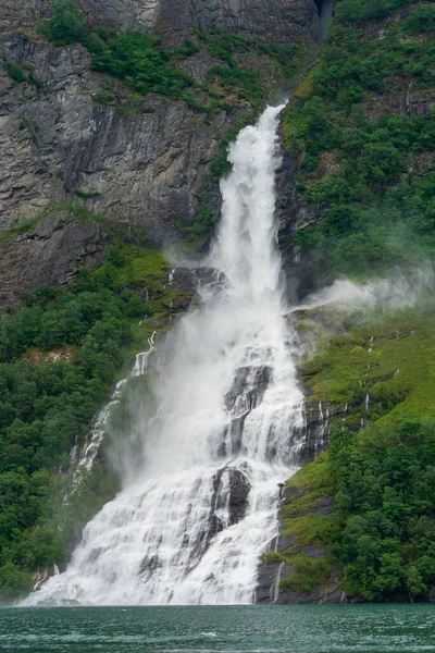 Geiranger Norvège Juin 2020 Cascade Friaren Geiranger Fjord — Photo