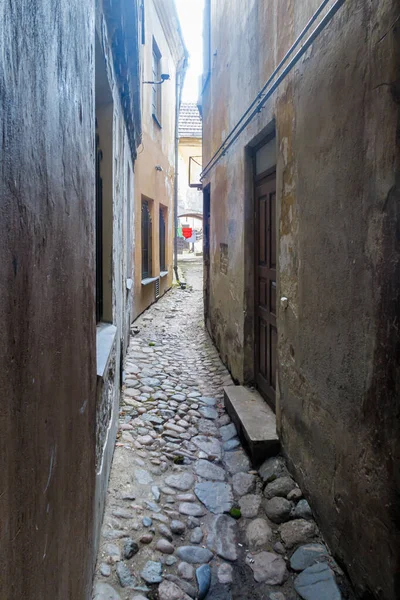 Vilnius Lituania 2020 Marzo Una Calle Estrecha Casas Dos Almacenes — Foto de Stock