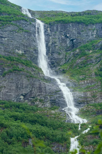 Лоэн Норвегия Июня Лед Тает Весной Делает Большой Водопад — стоковое фото