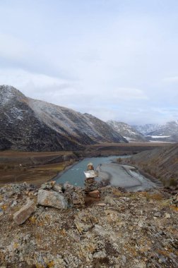 Altai Dağlarının sessiz sessizliği