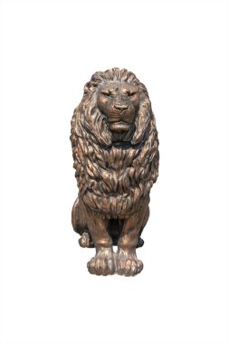 Korkunç bir aslanın bronz heykeli. Güç kavramı, güç. Beyaz arkaplanda izole