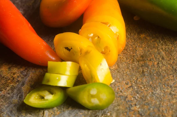 Peperoncini serrano piccanti — Foto Stock