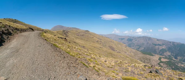 Bergen Landschap Van Sierra Nevada Zuid Spanje Een Onverharde Weg — Stockfoto