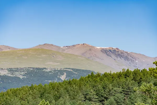 Górski Krajobraz Sierra Nevada Południowej Hiszpanii Górze Jest Śnieg Jest — Zdjęcie stockowe
