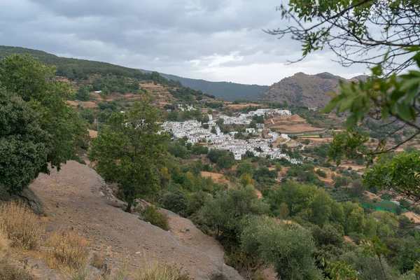 Μια Πόλη Στη Σιέρα Νεβάδα Στη Νότια Ισπανία Σπίτια Έχουν — Φωτογραφία Αρχείου