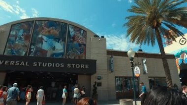 Universal Studios Globe adlı Universal Studios Orlando, Orlando, Florida'da popüler bir tema parkı