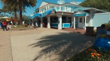 Universal Studios Globe adlı Universal Studios Orlando, Orlando, Florida'da popüler bir tema parkı