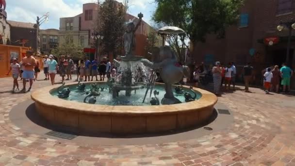 Universalpark, Parade of Heroes of Animated 4Kfilms. Universal Park Orlando, en populær forlystelsespark i Orlando, Florida – Stock-video