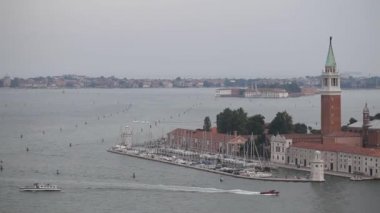 romantik yürüyüş Venedik