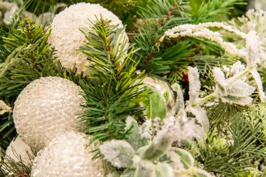 Noel süslemeleri, süslemeler