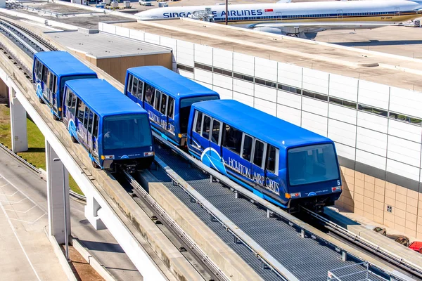 Acima do terminal de terra que conecta o bonde em IAH — Fotografia de Stock