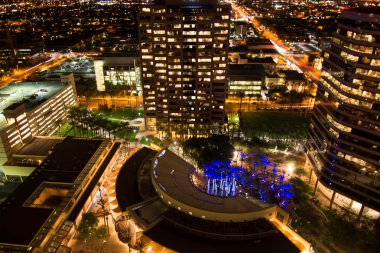 Phoenix, Az şehir binaları geceleri hava