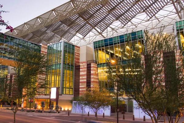 Centrum kongresowe na zewnątrz w Phoenix, Az — Zdjęcie stockowe