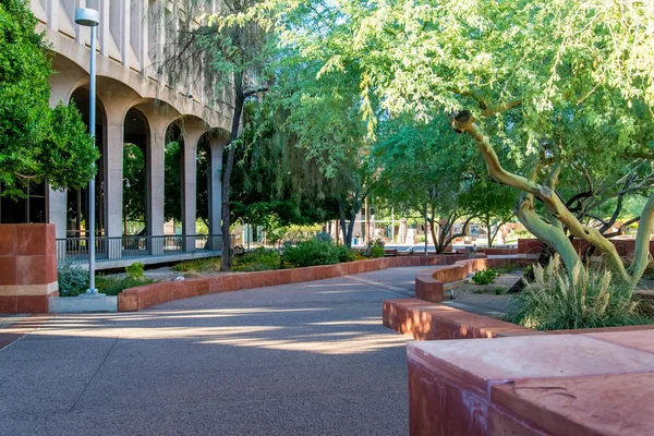 Paisajes urbanos y edificios en Phoenix, AZ — Foto de Stock