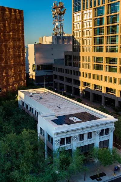 Ruas urbanas e edifícios no centro de Phoenix, AZ — Fotografia de Stock