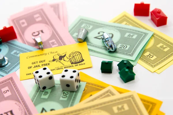 Desková hra Monopoly ve hře — Stock fotografie