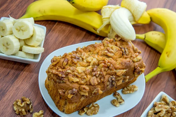 Fresh banana walnut bread — Stock Photo, Image