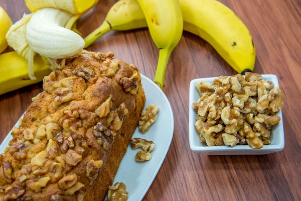 Fresh banana walnut bread — Stock Photo, Image