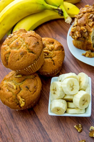 Frisches Bananenwalnussbrot — Stockfoto