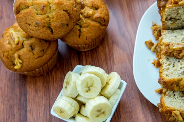 Fresh banana walnut bread — Stock Photo, Image