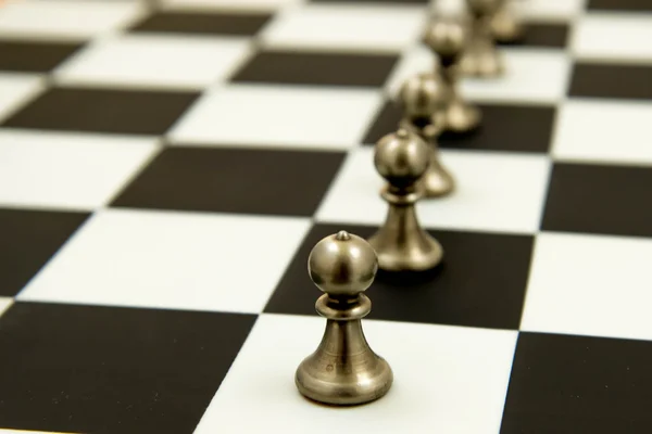 Partita a scacchi - pedine in fila, allineate — Foto Stock