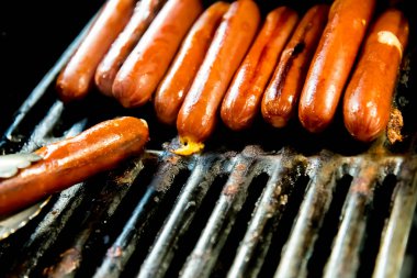 cızırtılı açık ızgara sosis