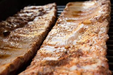 Izgarada pişirme Barbekü kaburga