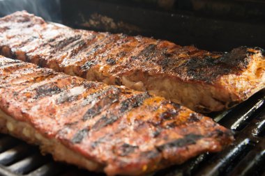 Izgarada pişirme Barbekü kaburga