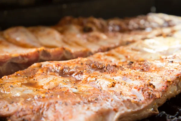 Izgarada pişirme Barbekü kaburga