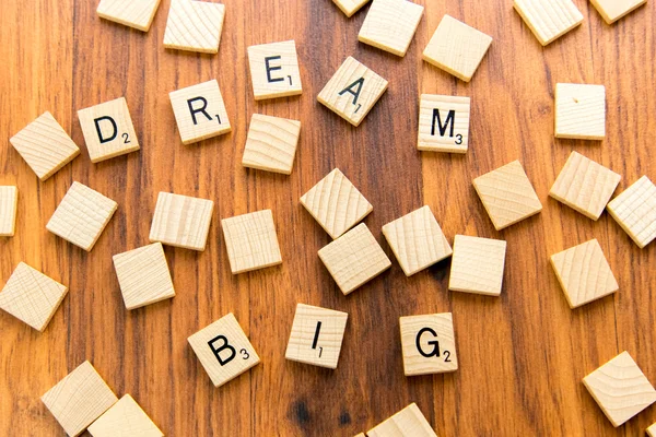 Scrabble letras - Dream Big — Fotografia de Stock