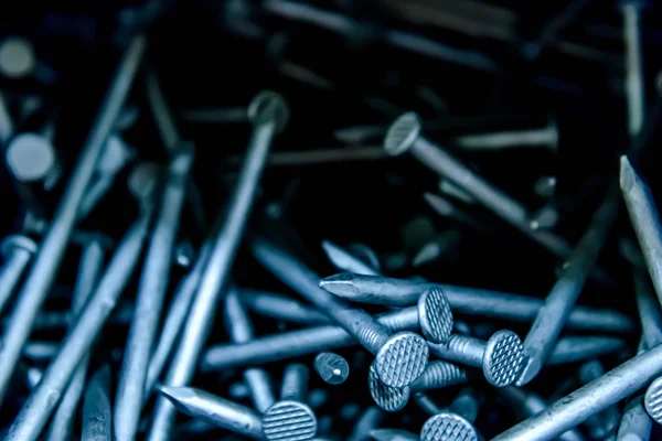 Stapel van zilveren bouw nagels — Stockfoto