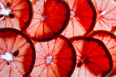 arkadan aydınlatmalı Pembe greyfurt dilim