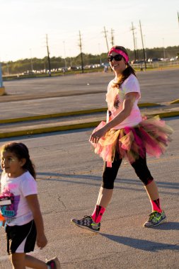 Houston, Tx, Amerika Birleşik Devletleri - renk Eğlence Festivalini 5k Çalıştır: koşucular Tamamlanıyor