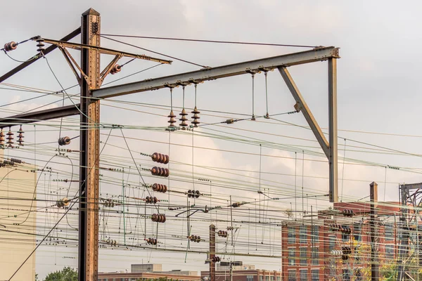 Washington, Dc-tren ve Union istasyonunda genel gider kablolar — Stok fotoğraf