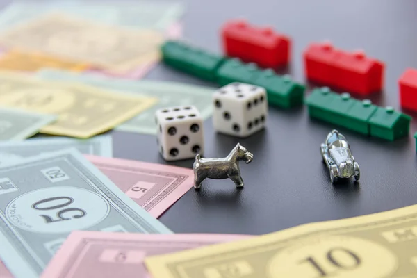 8 februari 2015: Houston, Tx, Usa. Monopolie geld, spelen taart — Stockfoto