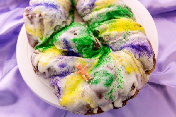 Mardi Gras King Cake with baby — Stock Photo, Image