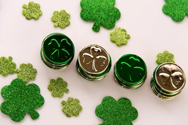 Saint Patrick'ın gün - sikke ve yoncaları