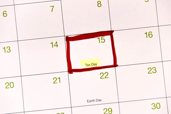 Calendar with a red box around April 15th — Stock Photo, Image