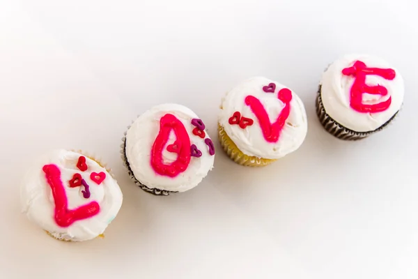 Valentines Day - cupcakes spelling LOVE — Stock Photo, Image