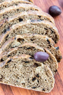 taze pişmiş zeytin ekmek dilimleri