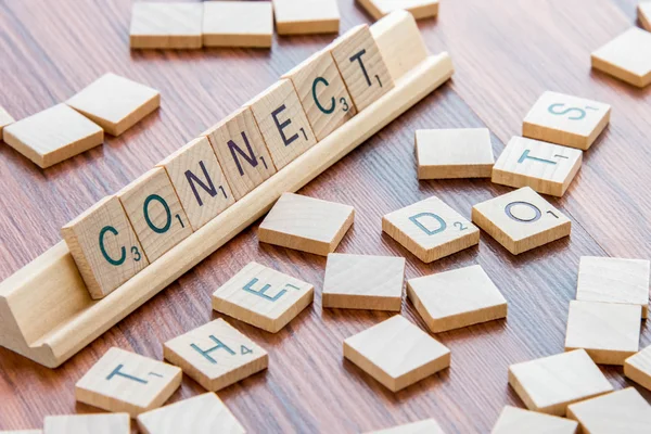 Noktalar bağlamak yazım kelime oyunu Scrabble ahşap kiremit