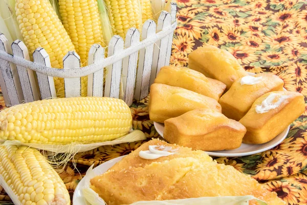 Mısır ekmeği pişmiş taze fırın